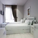 Metro 4*