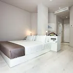 Metro Hotel