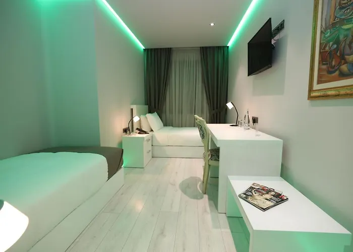 Metro 4* Tirana