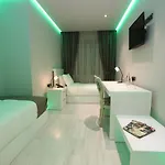 Metro 4* Tirana