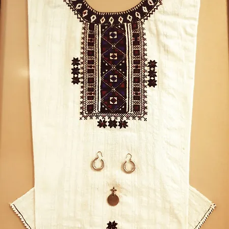 Metro 4* Τίρανα