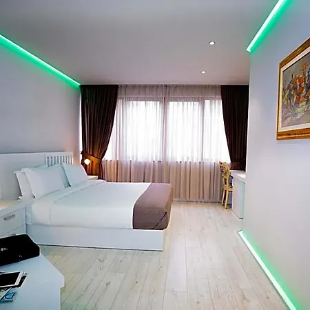 Metro Hotell