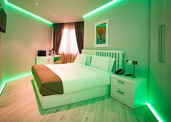 Metro 4* Tirana
